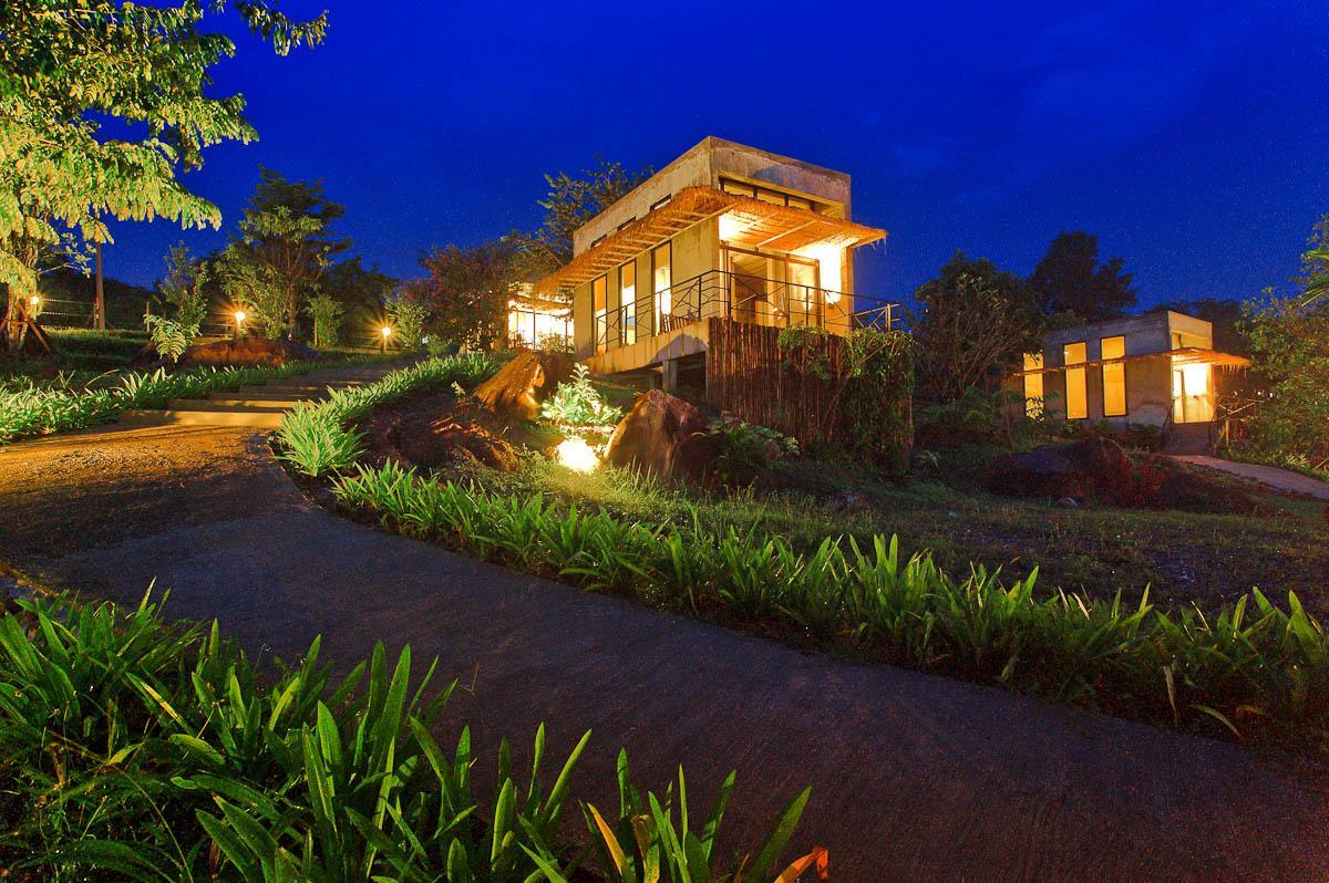 Twelve Oclock Resort Si Khio Екстер'єр фото